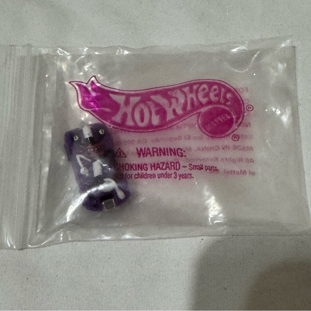 Vintage Hot Wheels Mini Car Purple Monster Character – 1994 Mattel Sealed Bag